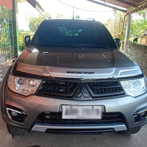 Selling Grey Mitsubishi Montero 2015 in Pampanga