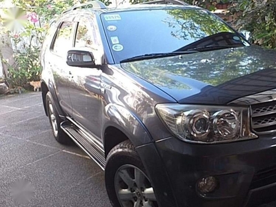 Selling Grey Toyota Fortuner 2009 in Quezon