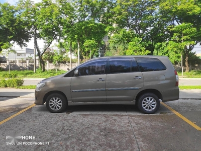 Selling Grey Toyota Innova for sale in Taguig
