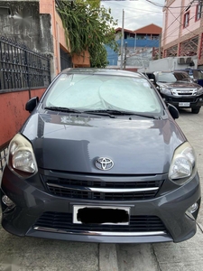 Selling Grey Toyota Wigo in Las Piñas