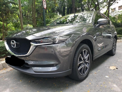 Selling Greyblack Mazda Cx-5 2018 in Makati