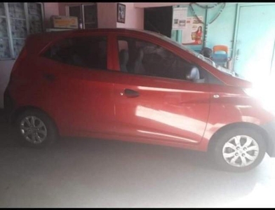 Selling Red Hyundai Eon in Quezon City