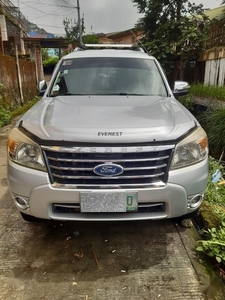 Selling Silver Ford Everest in Baguio