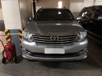 Selling Silver Toyota Fortuner 2015 in Makati