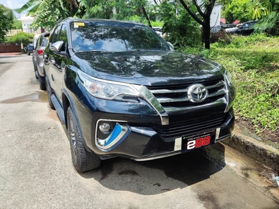 Selling Toyota Fortuner 2020
