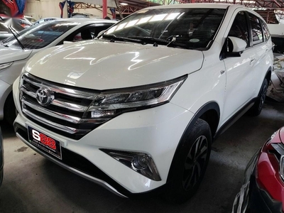 Selling Toyota Rush 2019 in Quezon City