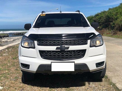 Selling White Chevrolet Colorado 2015 at 40000 km
