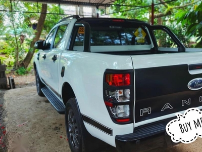 Selling White Ford Ranger 2017 in Surigao
