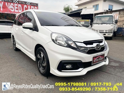 Selling White Honda Mobilio 2016 in Cainta