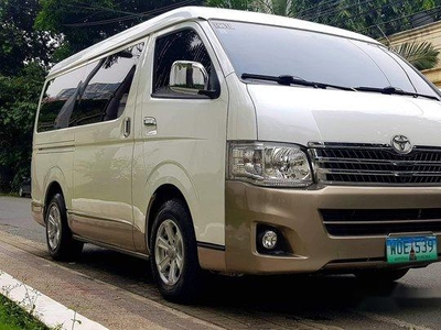 Selling White Toyota Hiace 2014 in Quezon City