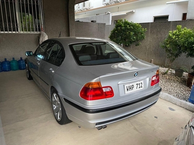 Silver BMW E46 1999