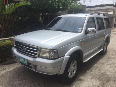 Silver Ford Everest 2005 for sale in Mandaluyong