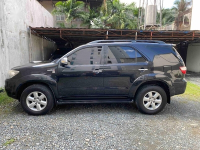 Silver Toyota Fortuner 2009 for sale in Pasig
