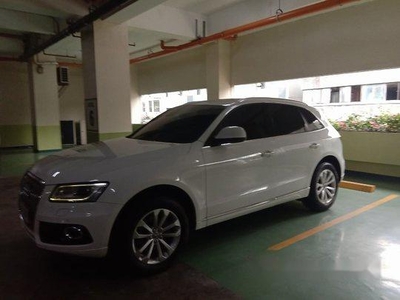 White Audi Q5 2015 for sale in Makati