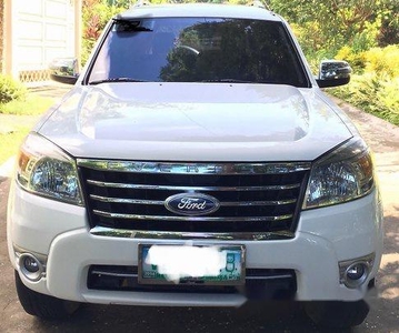 White Ford Everest 2011 Automatic for sale