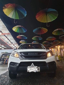 White Isuzu Mu-X 2015 for sale in Quezon City