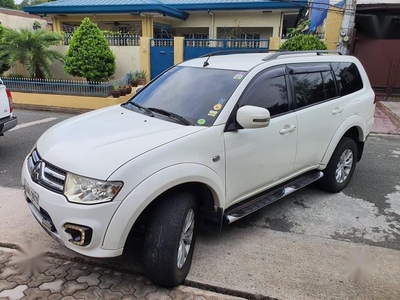 White Mitsubishi Montero for sale in Cainta