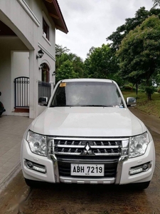 White Mitsubishi Pajero 2015 for sale in Automatic