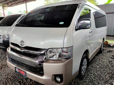 White Toyota Hiace Grandia 2019 for sale in Quezon