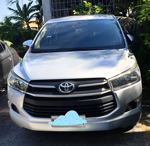 White Toyota Innova 2017 for sale in Manila