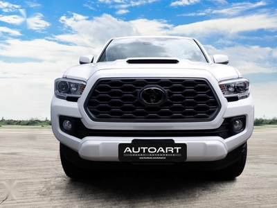 White Toyota Tacoma 2021 for sale in Quezon