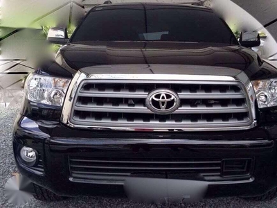 2014 Toyota Sequoia platinum 9k mileage