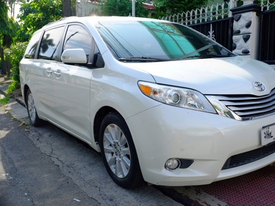 2014 Toyota Sienna for sale in Makati
