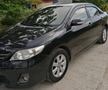 2nd Hand Toyota Altis 2011 at 100000 km for sale