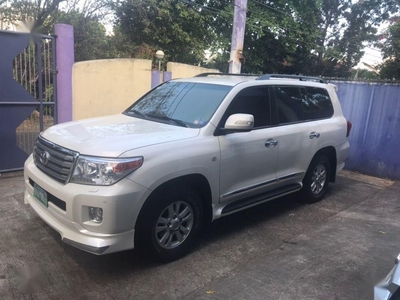 2nd Hand Toyota Land Cruiser 2012 for sale in Marikina