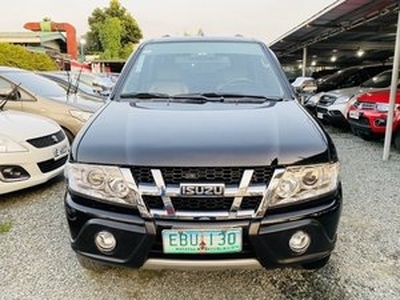 Isuzu VehiCross 2013 - Island Garden City of Samal