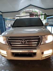 Pearl White Toyota Land Cruiser for sale in Marikina