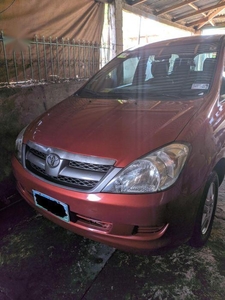 Red Toyota Innova 2008 for sale in Manual