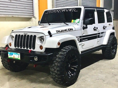 Sell 2nd Hand 2013 Jeep Rubicon Automatic Diesel in Cabuyao