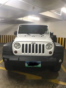 Sell White 2013 Jeep Wrangler Automatic Diesel
