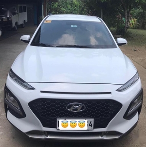 Sell White 2019 Hyundai Kona