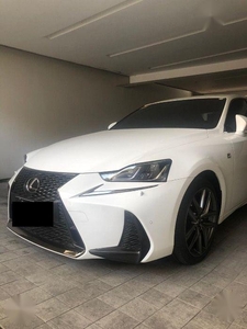 Selling 2nd Hand Lexus Is 350 2017 in Pasig