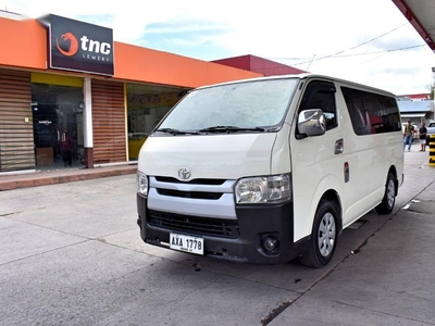 Selling 2nd Hand Toyota Hiace 2015 at 100000 km in Lemery