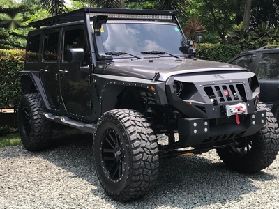 Selling Black Jeep Wrangler unlimited 2016 in Quezon City