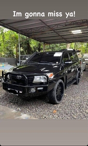 Selling Black Toyota Land Cruiser 2013 in Makati