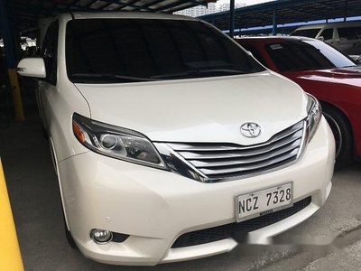 Selling Toyota Sienna 2016 at 35329 km