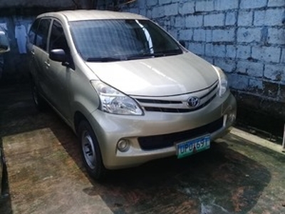 Toyota Avanza 2013 - Buruanga