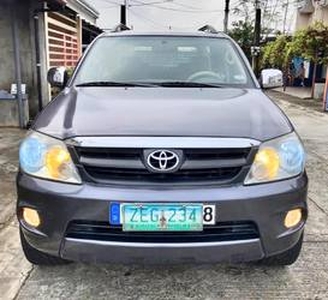 Toyota Fortuner 2006 - Candoni