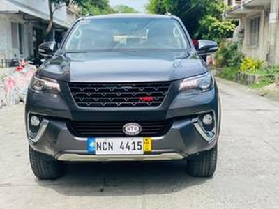 Toyota Fortuner 2017, Automatic, 2.8 litres - Leyte