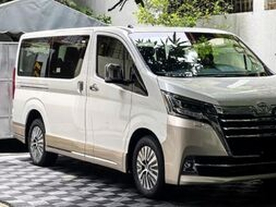Toyota Grand Hiace 2022 - Quezon City