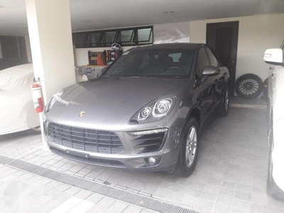 2016 Porsche Macan Gray Top of the Line For Sale