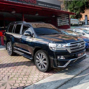 2017 Toyota Land Cruiser VX Platinum Edition Dubai Version