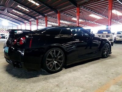 Sell 2nd Hand 2009 Nissan Skyline in Quezon City