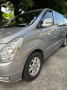 Sell White 2013 Hyundai Starex in Pasig