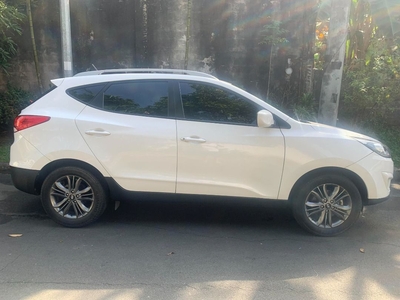 Sell White 2015 Hyundai Tucson in Quezon City