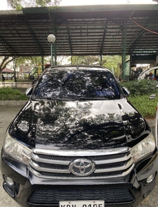 Sell White 2015 Toyota Hilux in Muntinlupa